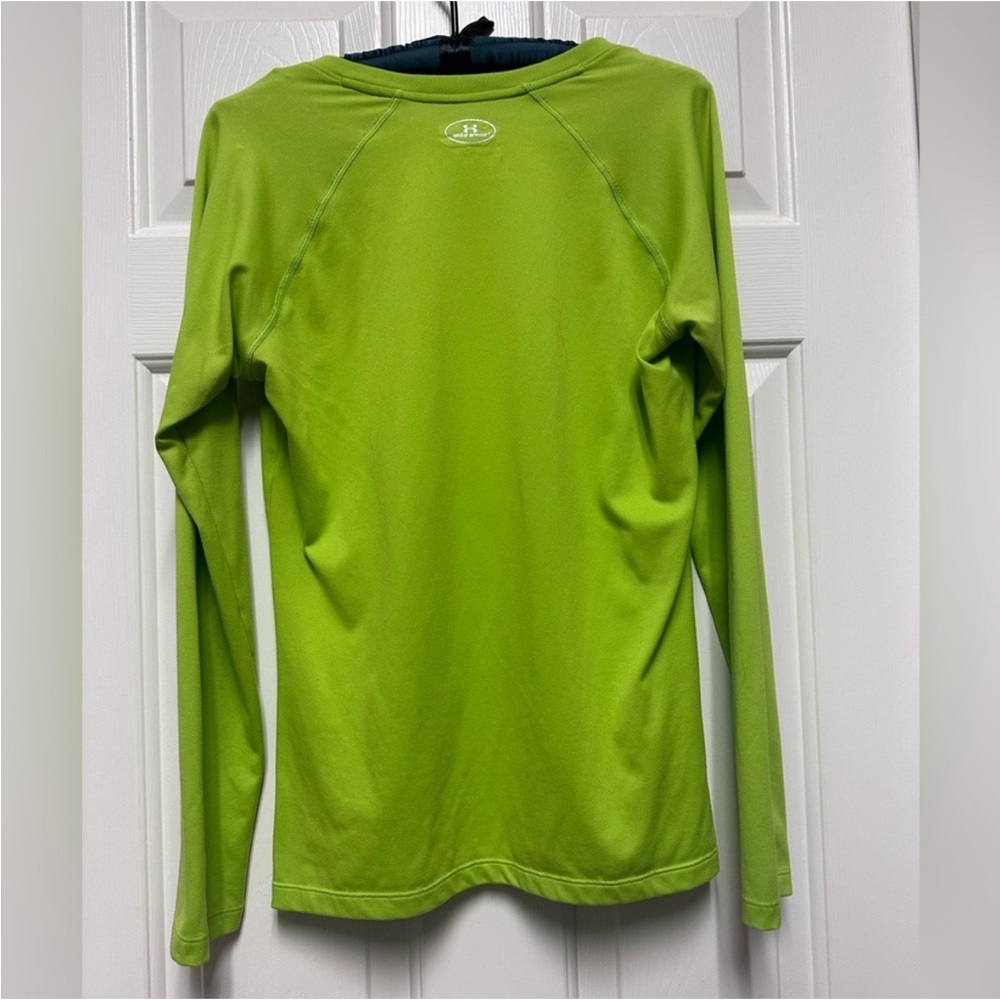 Under Armour HeatGear Women's Training Long Sleeve Top. Size Medium - Picture 5 of 8